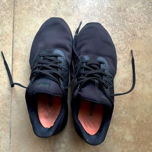 Nike comfort black sneakers . Almost new